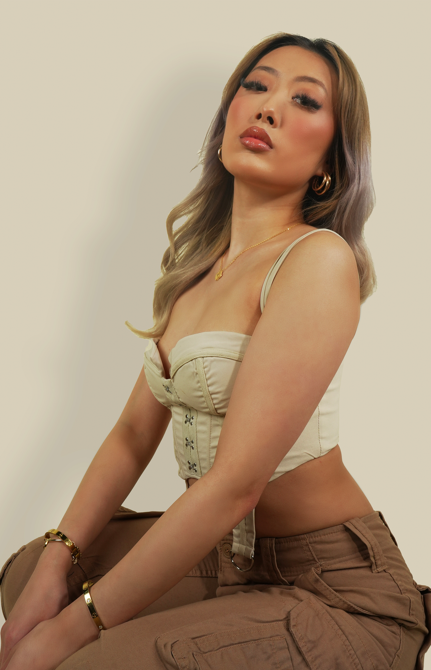 Beige hook up underwired corset crop top
